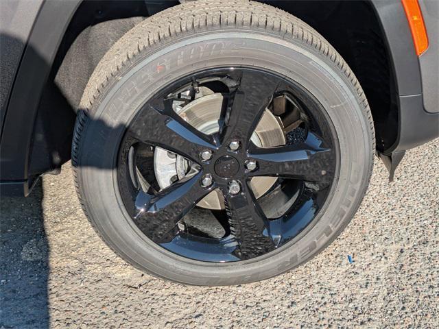 new 2025 Jeep Grand Cherokee car, priced at $41,495