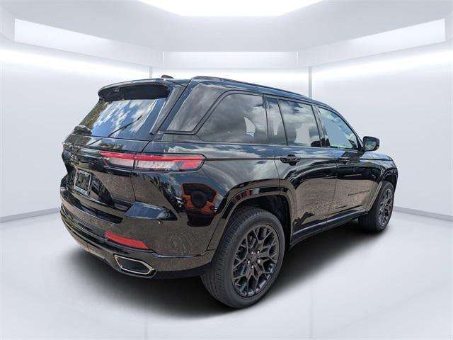 new 2025 Jeep Grand Cherokee car, priced at $65,170