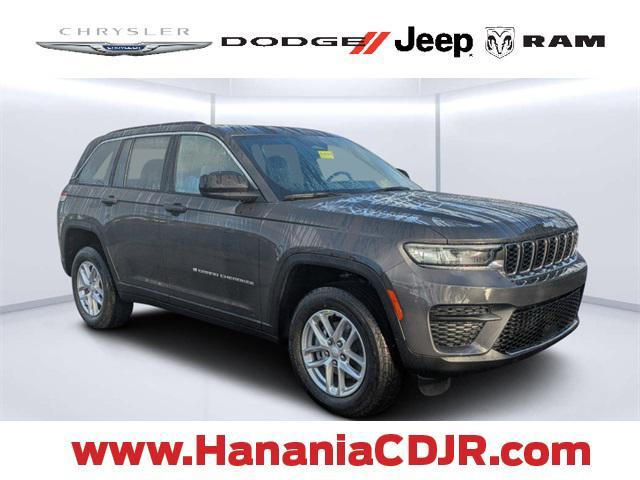 new 2025 Jeep Grand Cherokee car, priced at $40,175