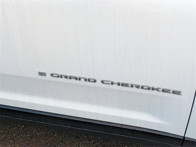 new 2025 Jeep Grand Cherokee car, priced at $39,580