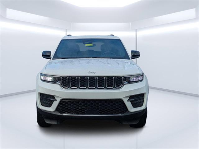 new 2025 Jeep Grand Cherokee car, priced at $39,580