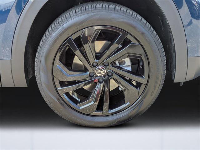 used 2023 Volkswagen Atlas car, priced at $30,998