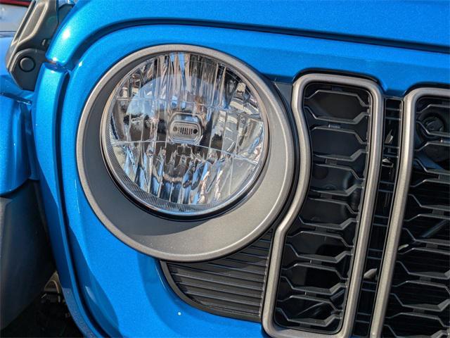 new 2025 Jeep Gladiator car, priced at $48,540