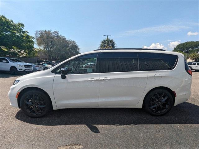 new 2024 Chrysler Pacifica car, priced at $46,110