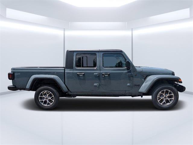 new 2024 Jeep Gladiator car, priced at $48,372