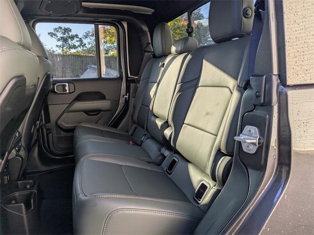 new 2025 Jeep Gladiator car, priced at $52,745