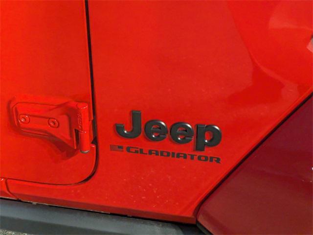 new 2025 Jeep Gladiator car, priced at $45,235