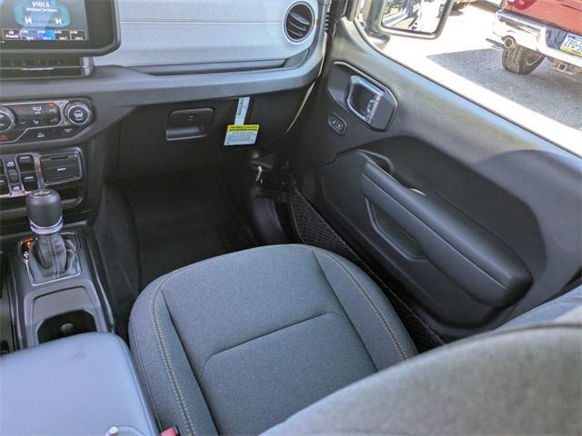 new 2025 Jeep Wrangler car, priced at $46,894