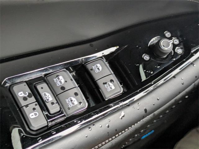 used 2023 Jeep Grand Cherokee car, priced at $39,998