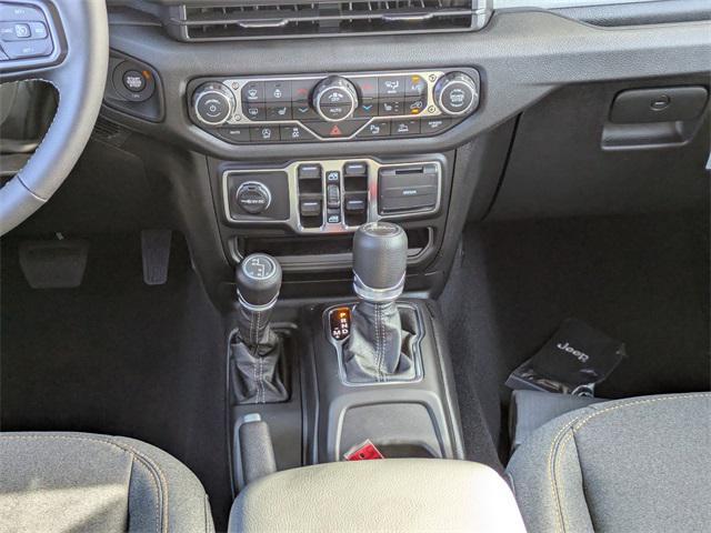 new 2025 Jeep Gladiator car, priced at $48,540