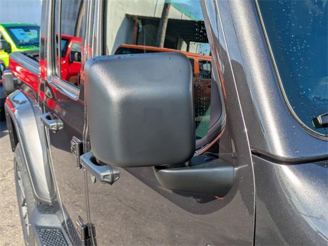 new 2025 Jeep Gladiator car, priced at $48,540