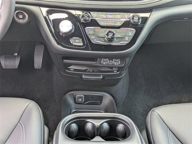 new 2025 Chrysler Pacifica car, priced at $50,685