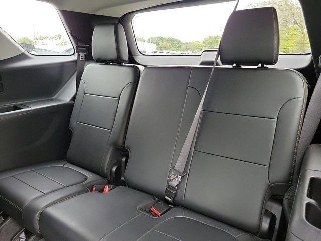 used 2019 Chevrolet Traverse car, priced at $24,499