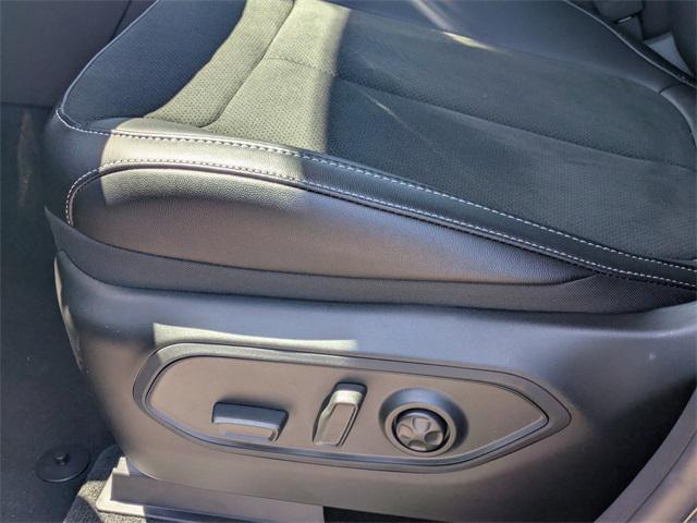 new 2025 Jeep Grand Cherokee car, priced at $39,295