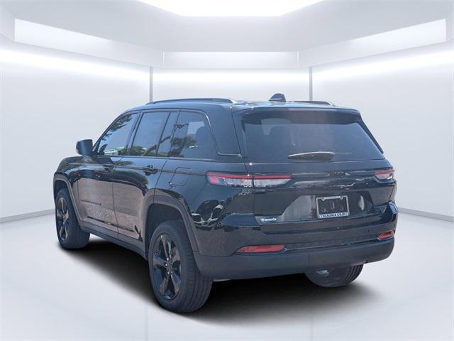 new 2025 Jeep Grand Cherokee car, priced at $39,295