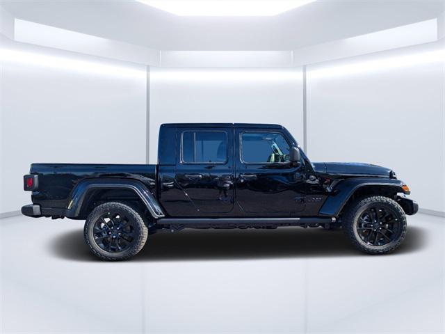 new 2025 Jeep Gladiator car, priced at $45,235