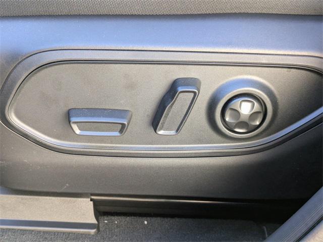 new 2025 Jeep Grand Cherokee car, priced at $41,495