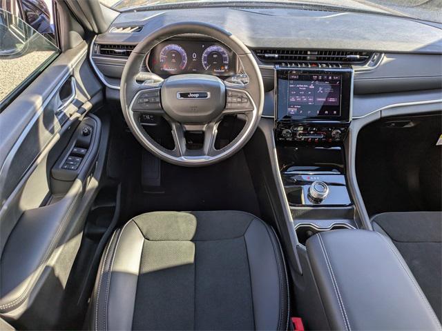 new 2025 Jeep Grand Cherokee car, priced at $41,495