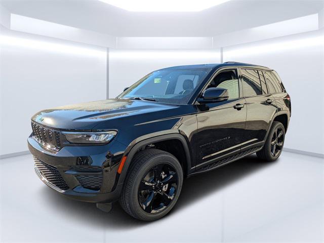 new 2025 Jeep Grand Cherokee car, priced at $41,495