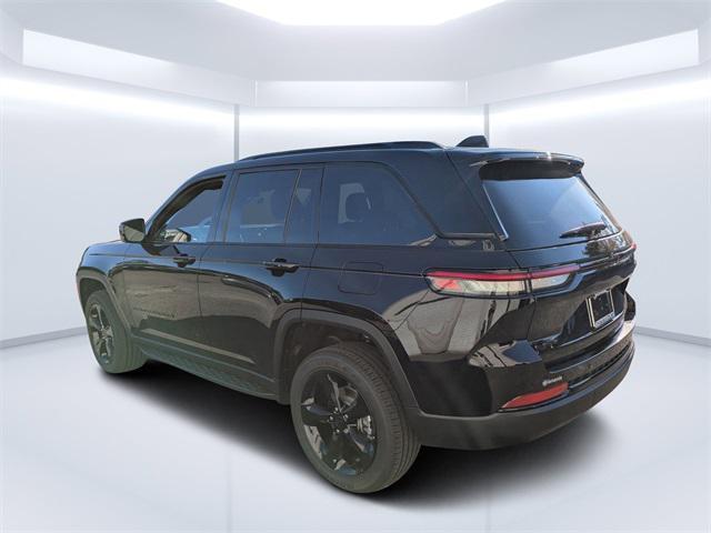 new 2025 Jeep Grand Cherokee car, priced at $41,495