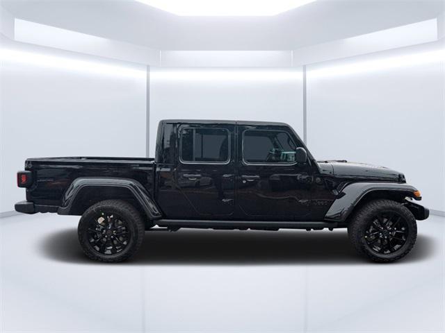 new 2025 Jeep Gladiator car, priced at $45,235