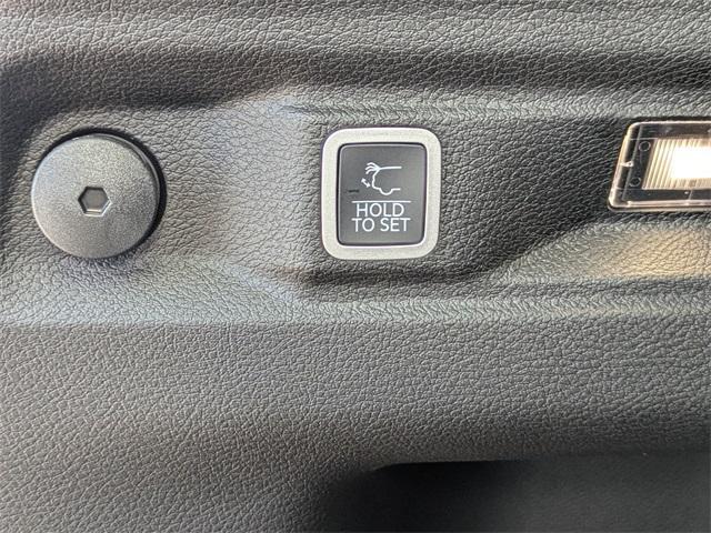 new 2025 Jeep Grand Cherokee L car, priced at $45,960