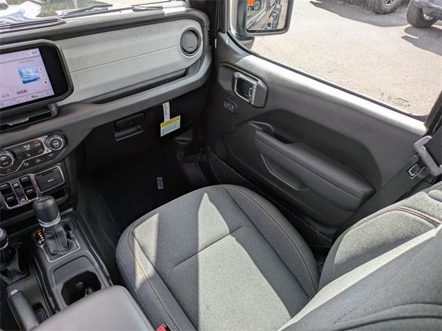 new 2025 Jeep Gladiator car, priced at $48,540