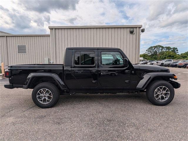 new 2024 Jeep Gladiator car, priced at $48,372