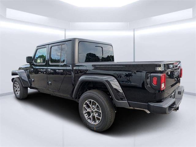 new 2024 Jeep Gladiator car, priced at $48,372