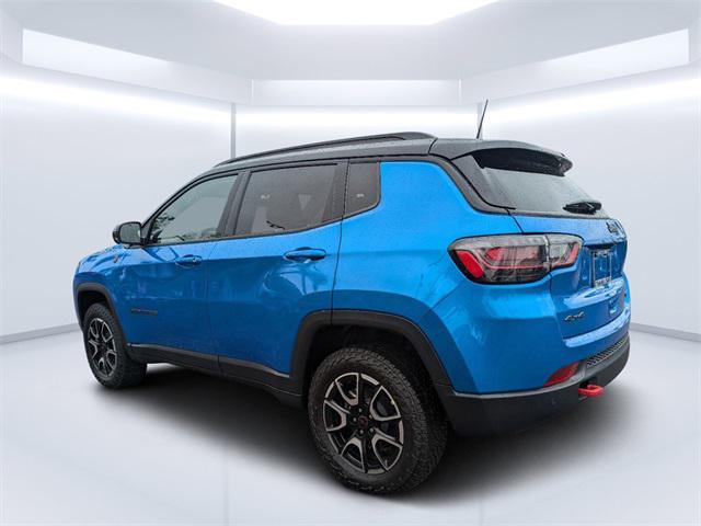 new 2025 Jeep Compass car, priced at $33,999