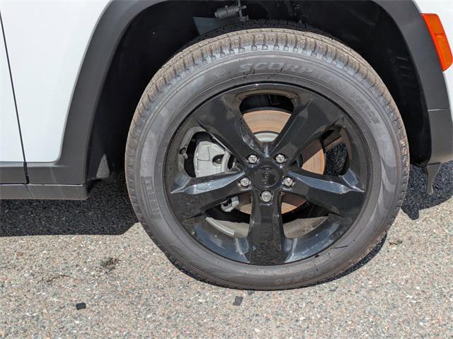 new 2025 Jeep Grand Cherokee car, priced at $44,360