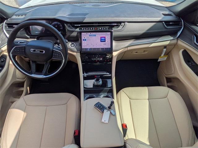 new 2025 Jeep Grand Cherokee car, priced at $44,360