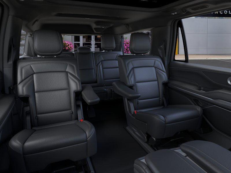 new 2025 Lincoln Navigator L car, priced at $106,157