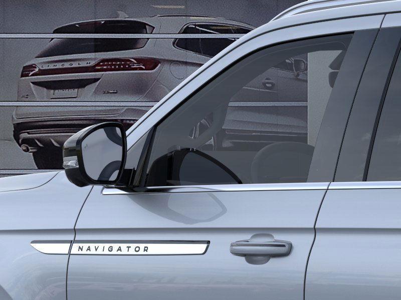 new 2025 Lincoln Navigator L car, priced at $105,437