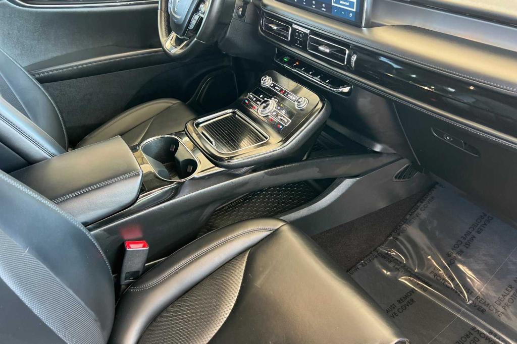 used 2021 Lincoln Nautilus car, priced at $23,775