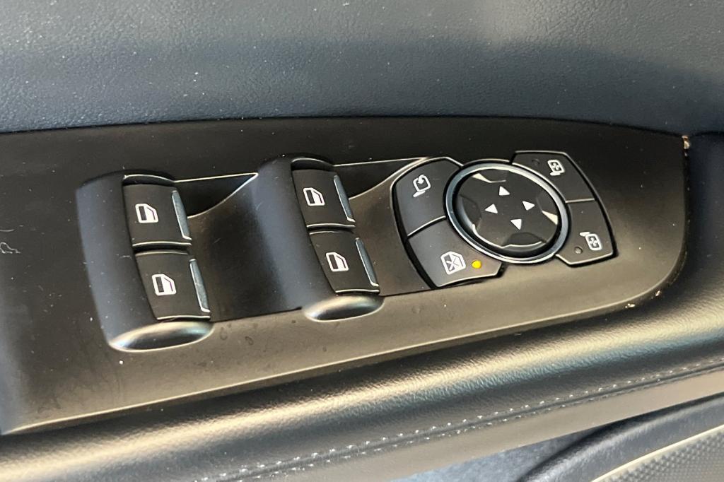 used 2021 Lincoln Nautilus car, priced at $23,775