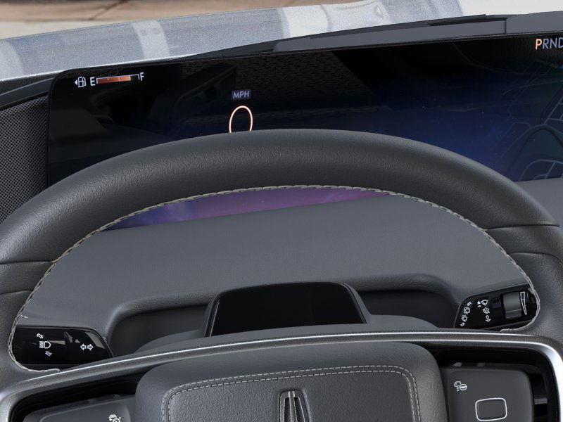 new 2025 Lincoln Navigator car, priced at $103,286