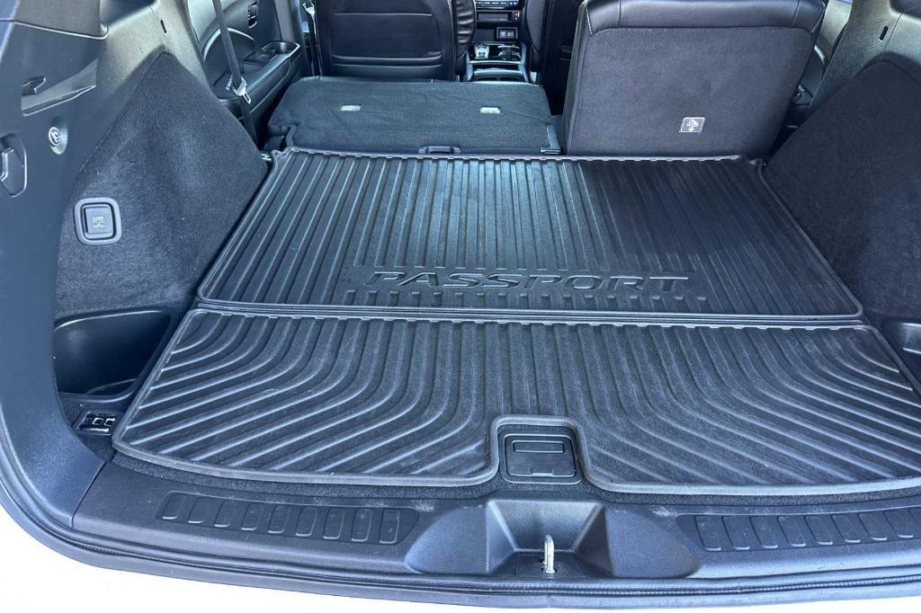 used 2022 Honda Passport car, priced at $30,468