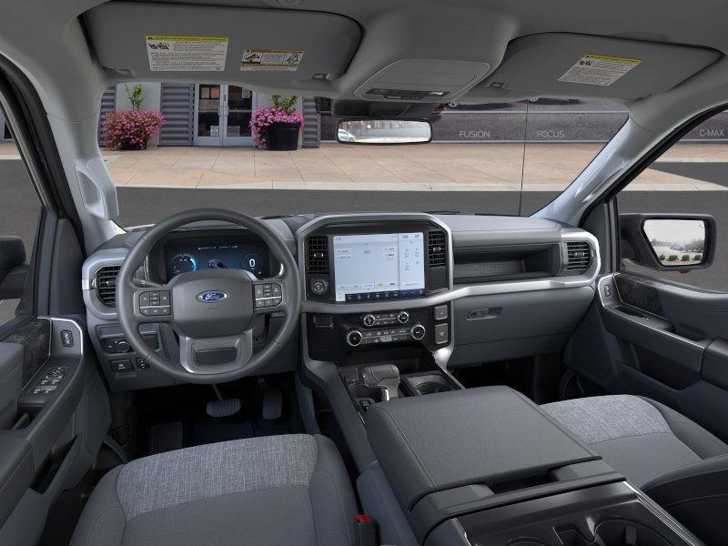 new 2025 Ford F-150 Lightning car