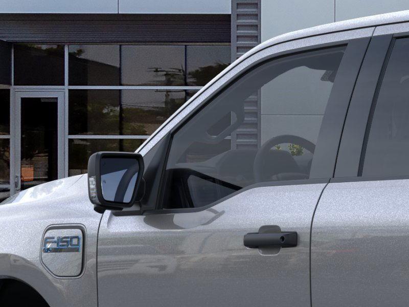 new 2025 Ford F-150 Lightning car