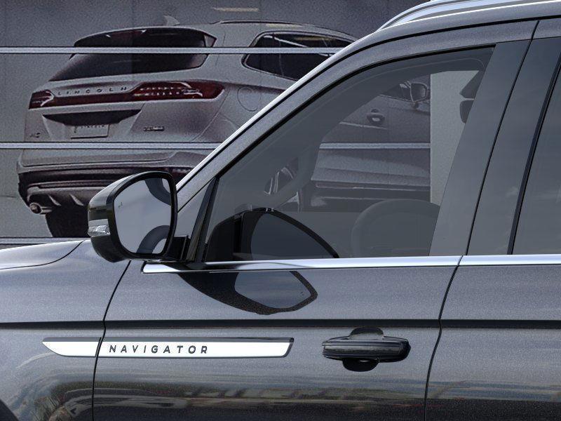 new 2025 Lincoln Navigator car