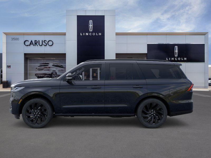 new 2025 Lincoln Navigator car, priced at $105,206