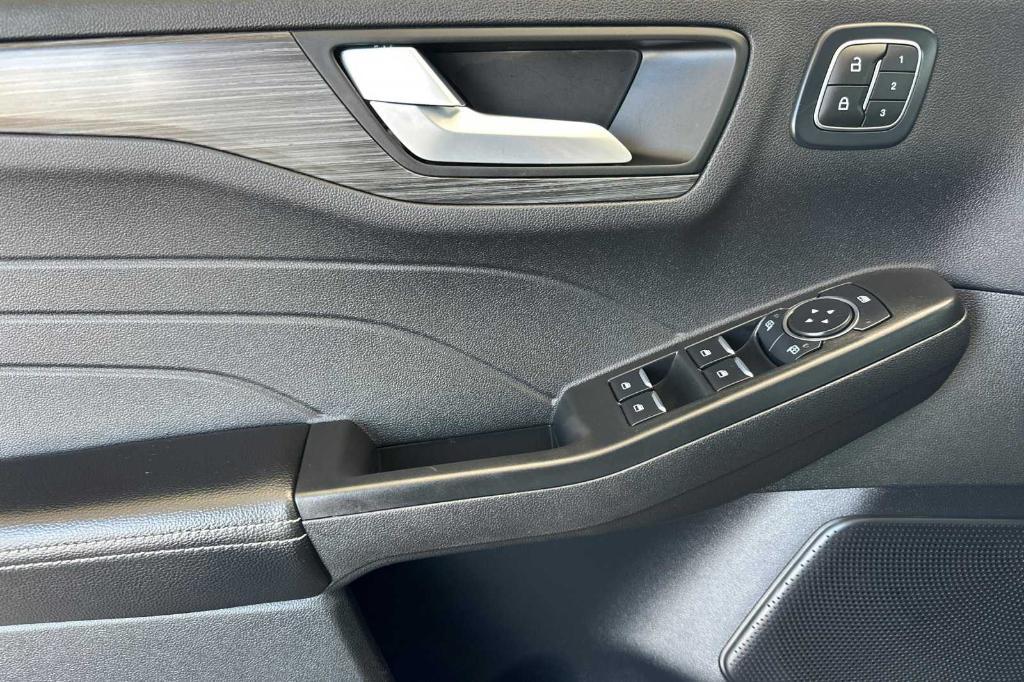 used 2025 Ford Escape car, priced at $31,975