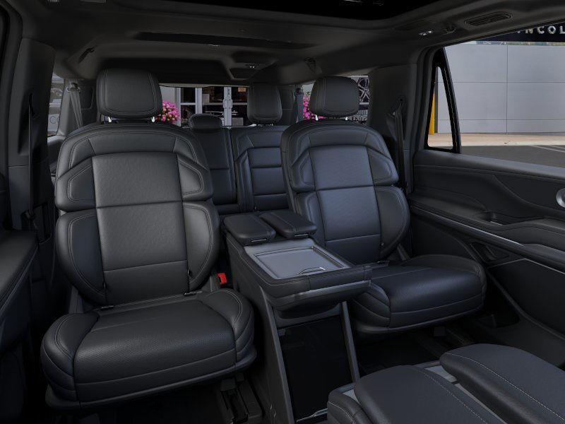 new 2025 Lincoln Navigator L car, priced at $108,413