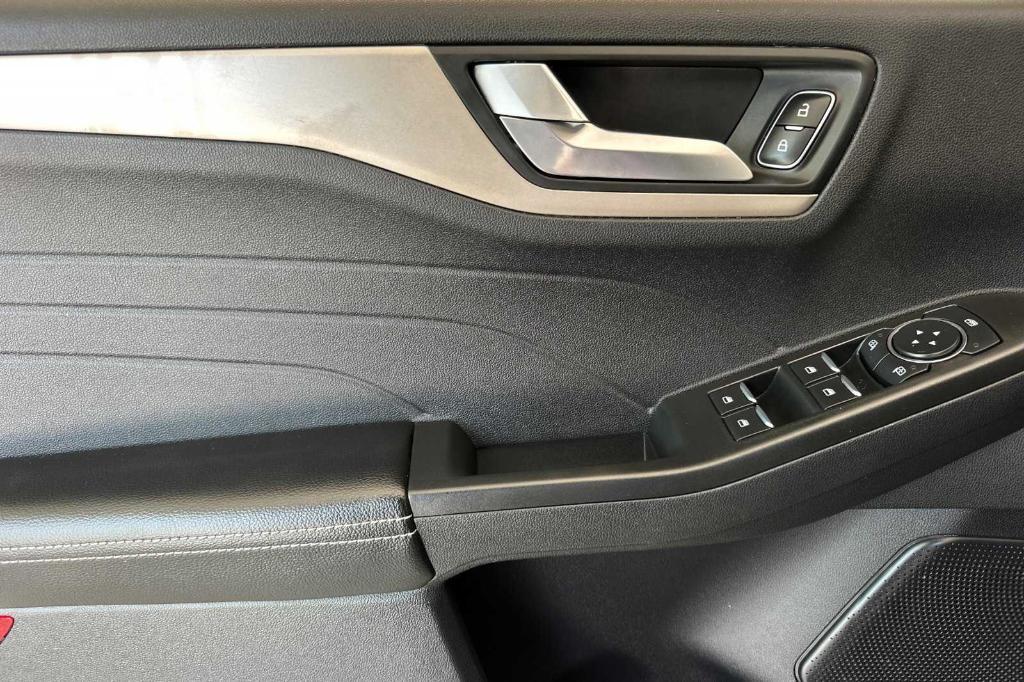 used 2022 Ford Escape car, priced at $21,875