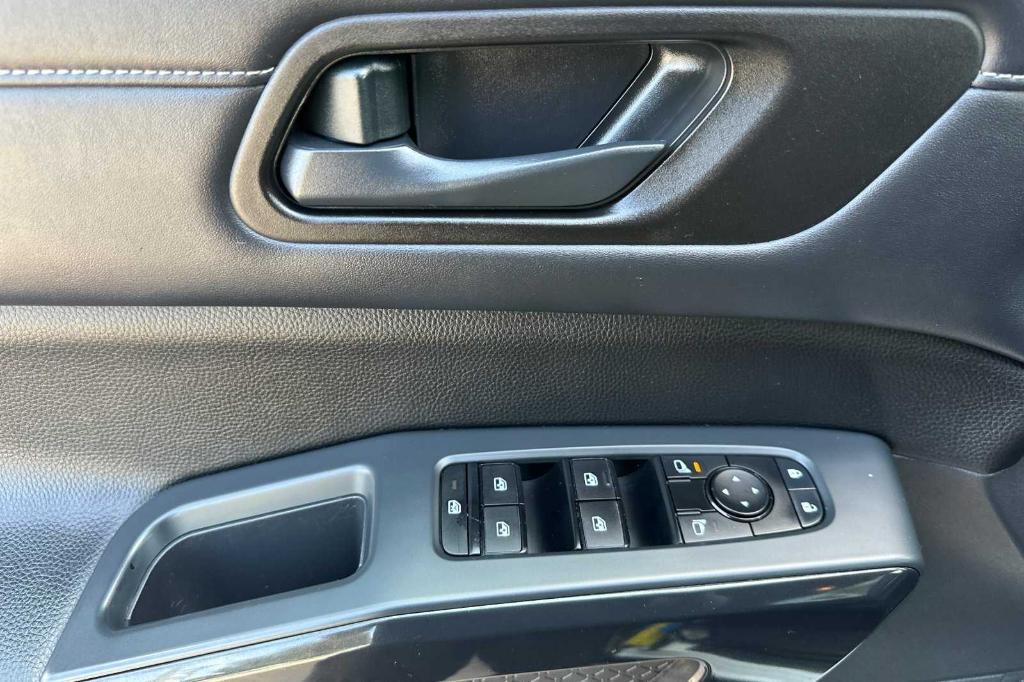 used 2023 Nissan Pathfinder car, priced at $29,275