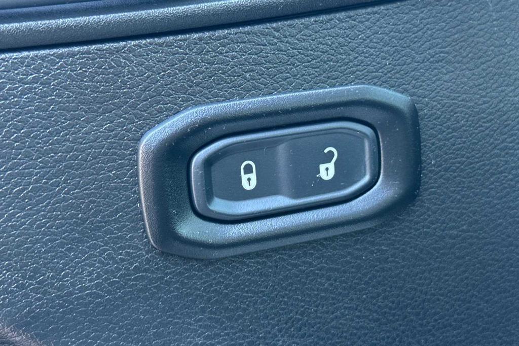 used 2022 Jeep Wrangler Unlimited 4xe car, priced at $31,575