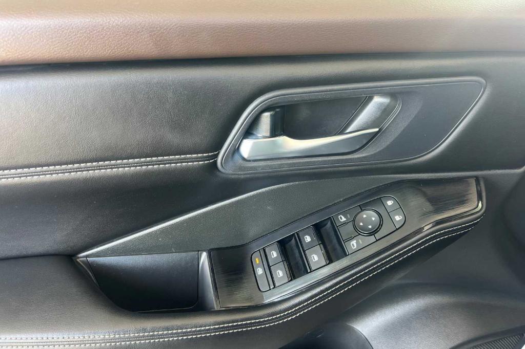 used 2023 Nissan Rogue car, priced at $21,875