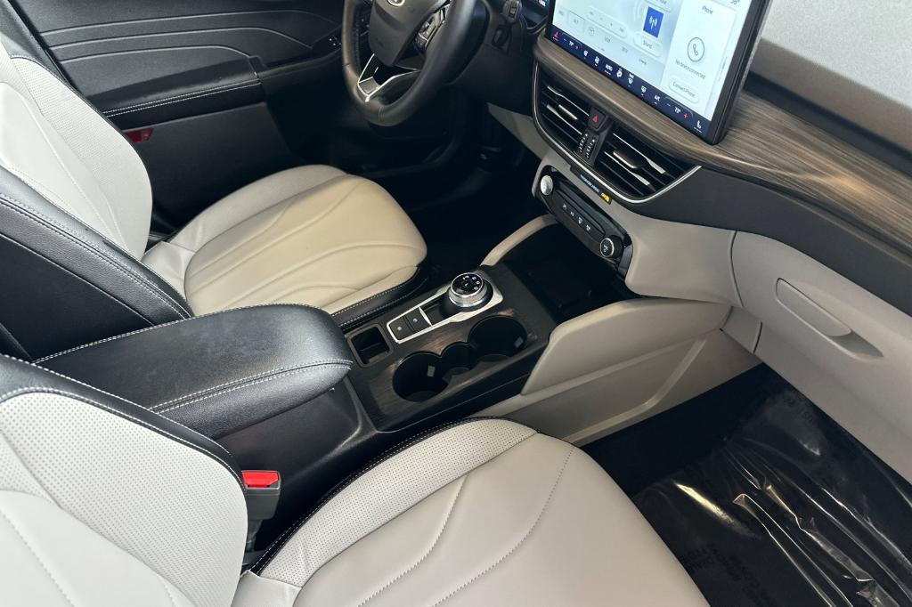 used 2025 Ford Escape car, priced at $32,975