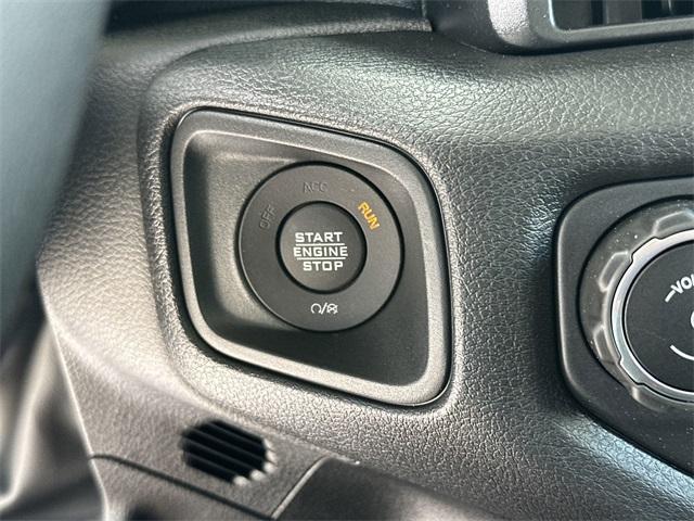 new 2025 Jeep Wrangler car, priced at $37,262